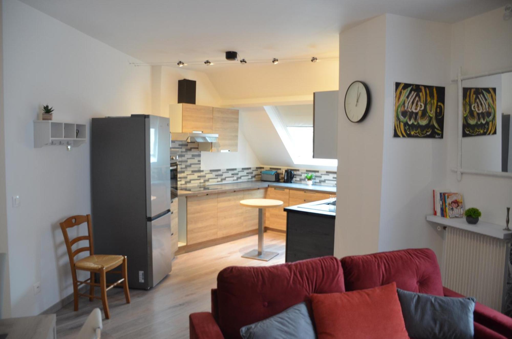 Spacious Flat Close To The Railway Station Troyes Kamer foto