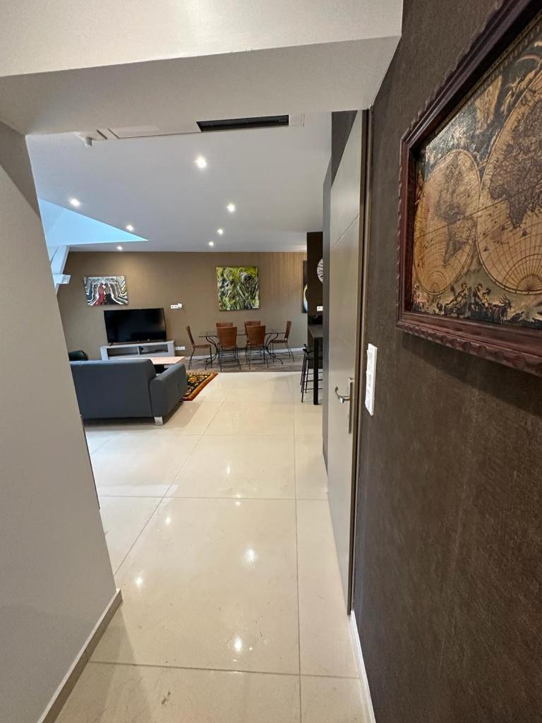Spacious Flat Close To The Railway Station Troyes Kamer foto