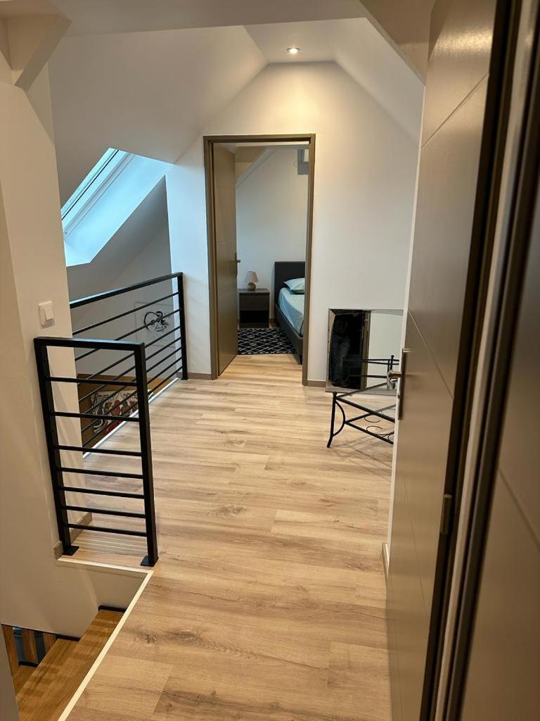 Spacious Flat Close To The Railway Station Troyes Kamer foto