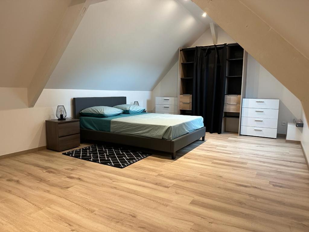 Spacious Flat Close To The Railway Station Troyes Kamer foto