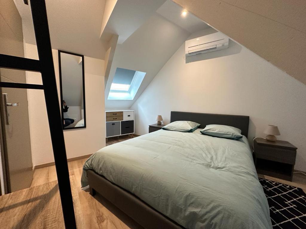 Spacious Flat Close To The Railway Station Troyes Kamer foto